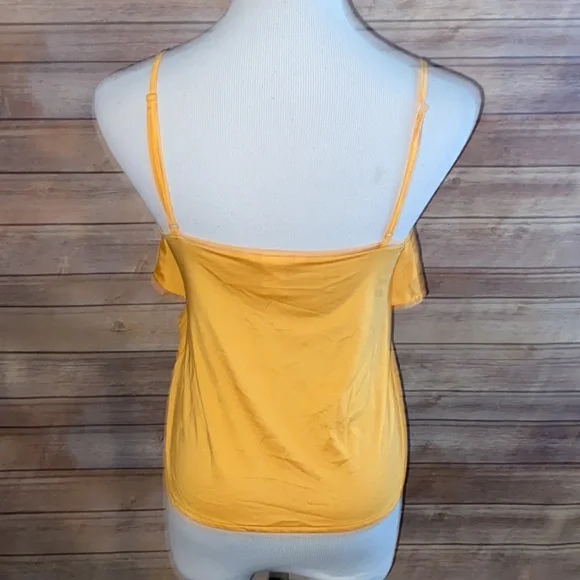 🎈Sale🎈H & M Sleeveless Crop Top - Picture 3 of 6